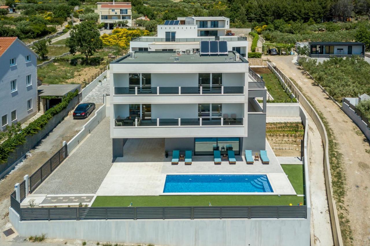 Luxury Villa La Nonna Ana - Heated Pool, Sea View, Near Split Kastela Exterior photo