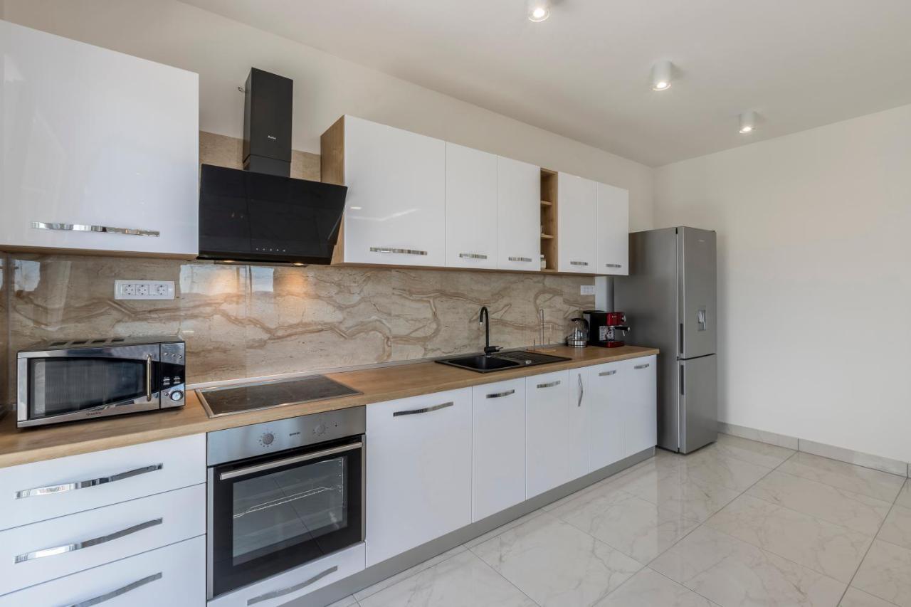 Luxury Villa La Nonna Ana - Heated Pool, Sea View, Near Split Kastela Exterior photo